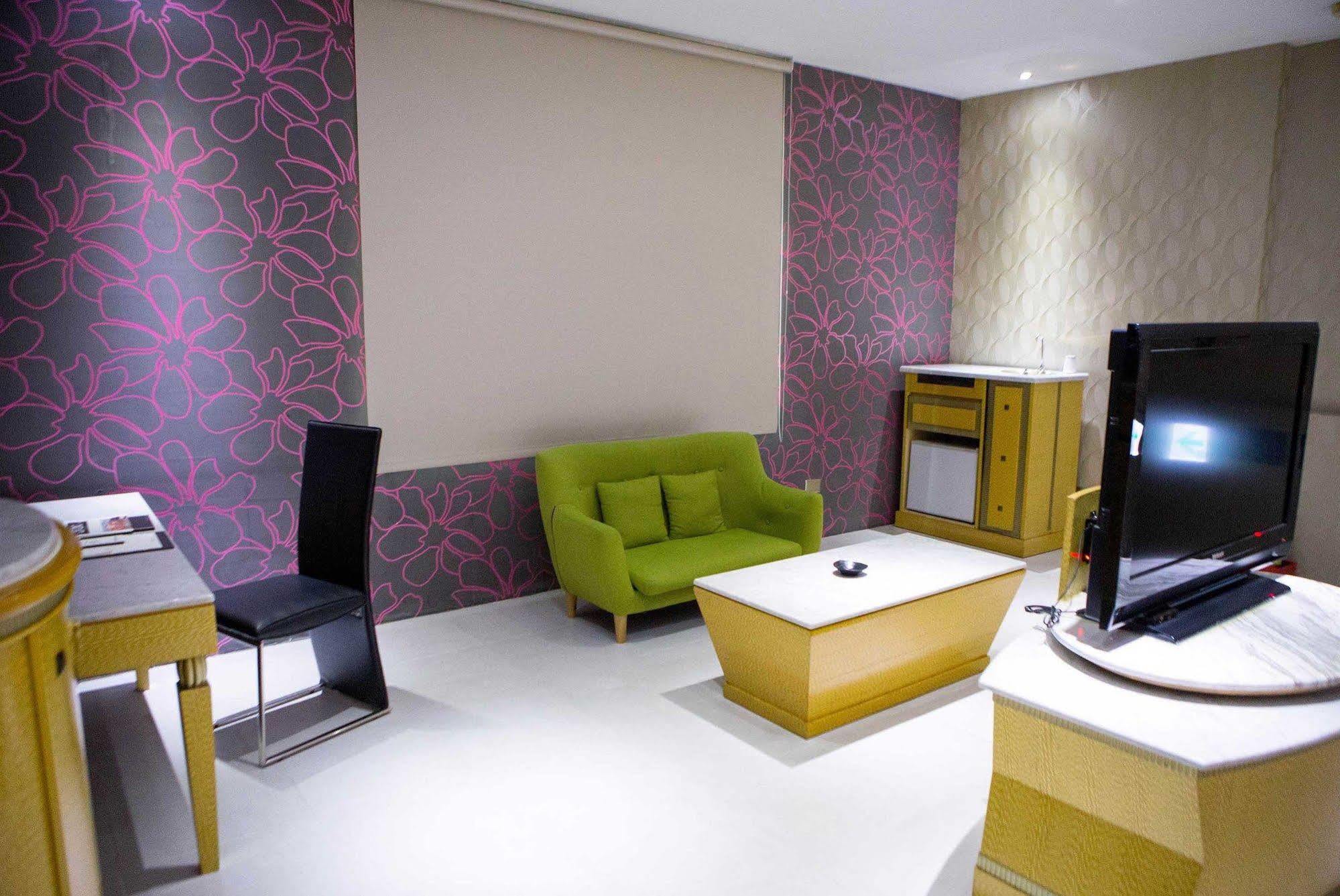 All-Ur Boutique Motel-Jhu Shan Branch Zhushan Exterior photo
