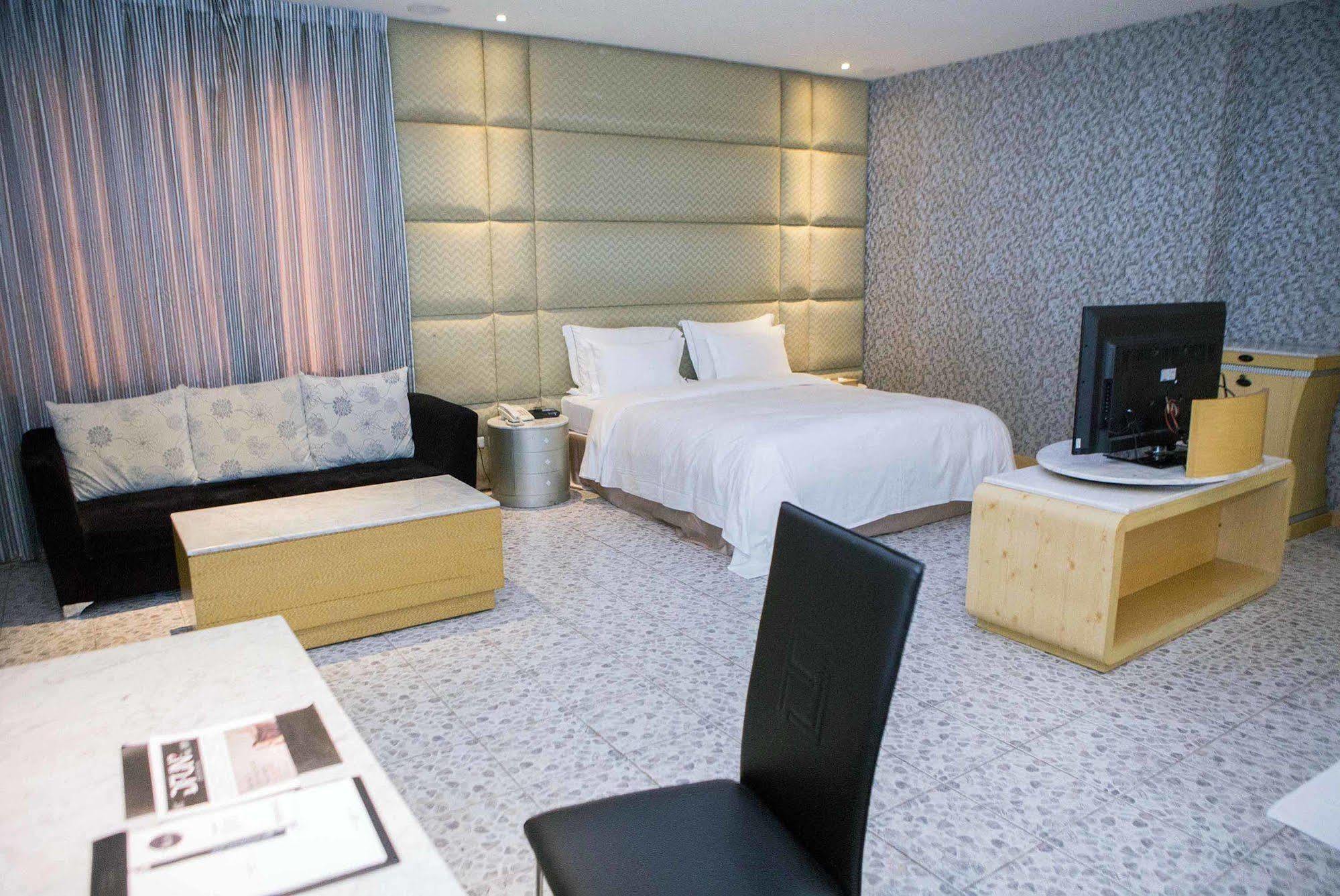 All-Ur Boutique Motel-Jhu Shan Branch Zhushan Exterior photo